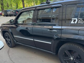 2007 Jeep Liberty (Patriot), чёрный, 1200000 рублей, вид 3