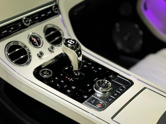 2026 Bentley Continental GT IV, чёрный, 49000000 рублей - вид 11