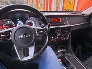 2018 Kia Optima IV Рестайлинг, белый, 1950000 рублей, вид 2