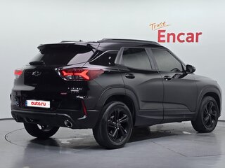 2022 Chevrolet TrailBlazer III, чёрный, 1640000 рублей, вид 2
