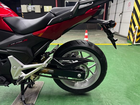 2016 Honda NC 750X, красный, 850000 рублей - вид 25