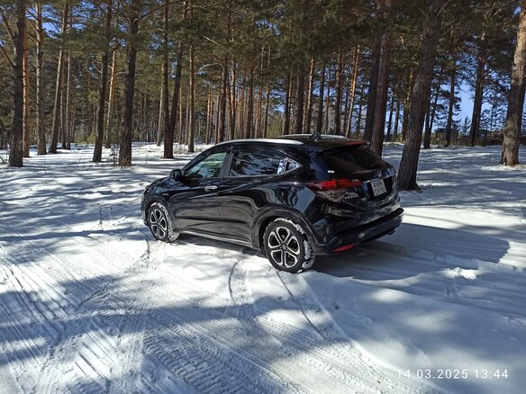 2018 Honda Vezel I Рестайлинг, чёрный, 1950000 рублей - вид 1