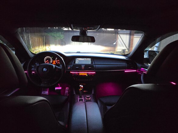 2013 BMW X6 M I (E71) Рестайлинг, белый, 2000000 рублей - вид 12
