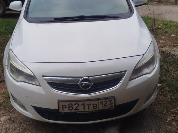 2010 Opel Astra J, белый, 650000 рублей