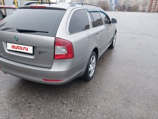 2011 Skoda Octavia DSG7 II (A5) Рестайлинг, серый, 700000 рублей, вид 5