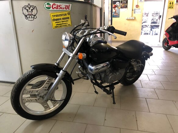 2003 Honda Magna, чёрный - вид 4