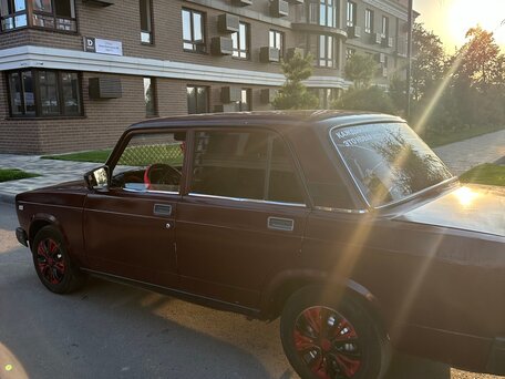 2006 Lada (ВАЗ) 2107, пурпурный, 135000 рублей, вид 4
