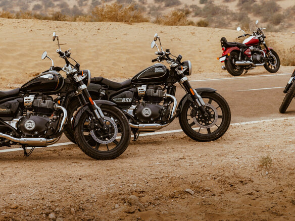 2026 Royal Enfield Super Meteor, чёрный, 764000 рублей - вид 6