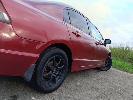 2008 Honda Civic VIII Рестайлинг, красный, 550000 рублей, вид 4