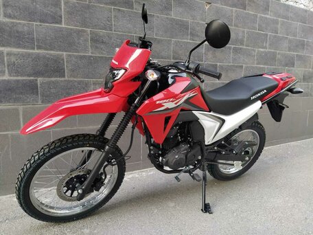 2025 Honda XR 190, красный, 399900 рублей, вид 3