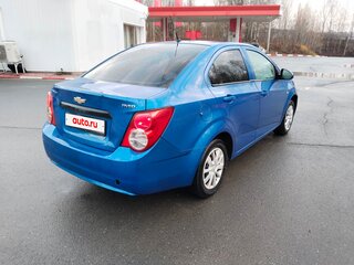 2013 Chevrolet Aveo II, синий, 440000 рублей, вид 2