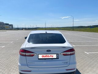 2020 Ford Fusion (North America) II Рестайлинг, белый, 1561000 рублей, вид 3