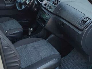 2011 Skoda Fabia II Рестайлинг, серый, 560000 рублей, вид 5