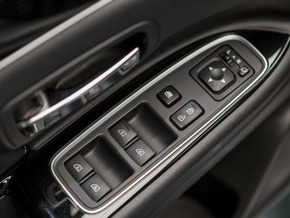 2022 Mitsubishi Outlander III Рестайлинг 3, белый - вид 26