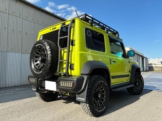 2021 Suzuki Jimny Sierra IV, зелёный, 1700000 рублей, вид 5