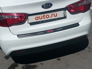 2013 Kia Rio 4-speed III, белый, 930000 рублей, вид 4
