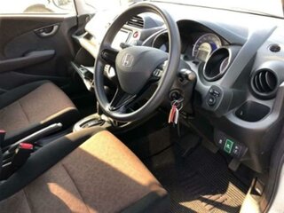 2014 Honda Fit Shuttle I Рестайлинг, белый, 1250000 рублей, вид 5