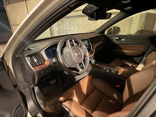 2021 Volvo XC60 II, бежевый, 5900000 рублей, вид 3