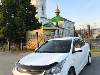 2019 Kia Rio IV, белый, 1350000 рублей, вид 1