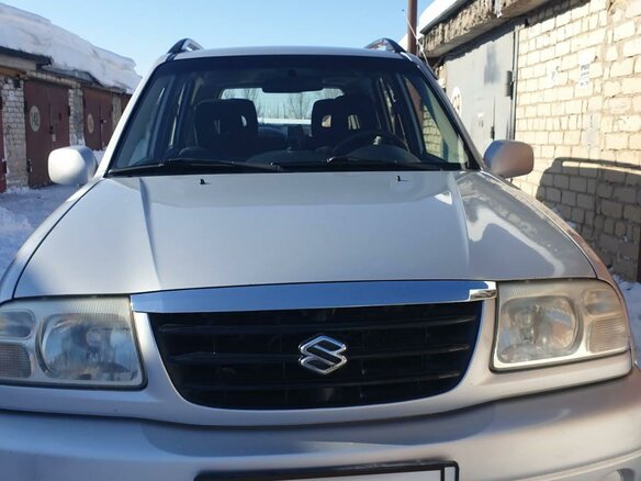 2004 Suzuki Grand Vitara I Рестайлинг, серебристый - вид 1