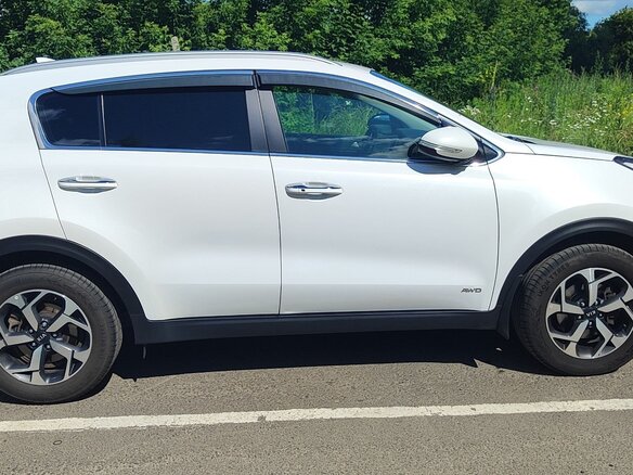 2018 Kia Sportage IV, белый, 2150000 рублей - вид 2