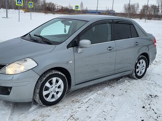 2010 Nissan Tiida I Рестайлинг, серый, 800000 рублей, вид 3