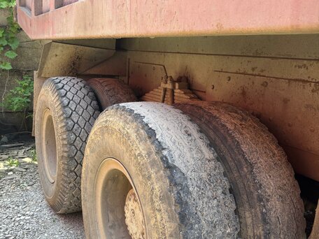 2007 Sinotruk Howo A5, красный, 1000000 рублей, вид 2
