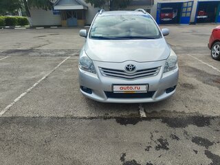 2011 Toyota Verso I, серебристый, 960000 рублей, вид 1