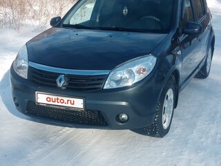 2010 Renault Sandero I, серый, 700000 рублей, вид 1