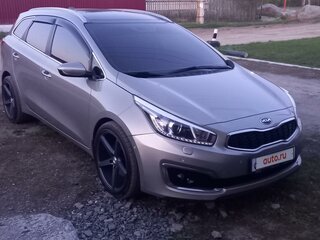 2016 Kia Ceed II Рестайлинг, серебристый, 2000000 рублей, вид 4
