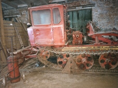 1998 ОТЗ ТДТ-55, красный, 550000 рублей, вид 2