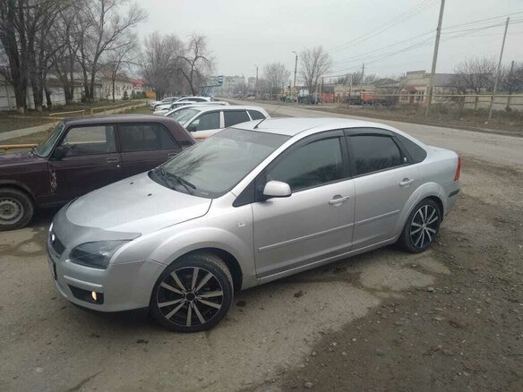 2005 Ford Focus II, серебристый