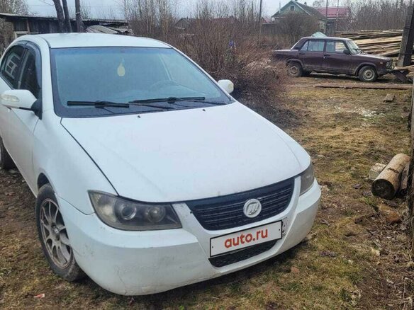 2014 Lifan Solano I (620), белый, 300000 рублей - вид 5