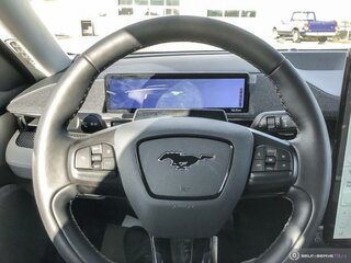 2023 Ford Mustang Mach-E 98 kWh I, белый, 12326532 рублей, вид 5