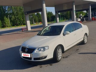 2010 Volkswagen Passat B6, белый, 800000 рублей, вид 2