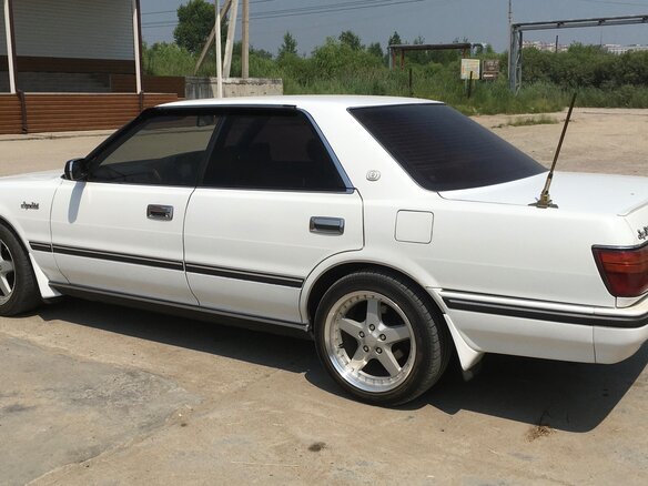 1991 Toyota Crown VIII (S130), белый, 880000 рублей - вид 8