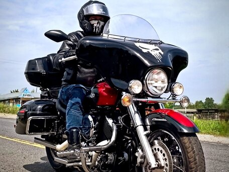 2005 Yamaha XVS1100, красный, 650000 рублей, вид 1