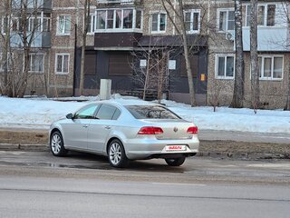 2011 Volkswagen Passat B7, серебристый, 1070000 рублей, вид 3