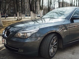 2008 BMW 5 серии 525i V (E60/E61) Рестайлинг, серый, 2500000 рублей, вид 4