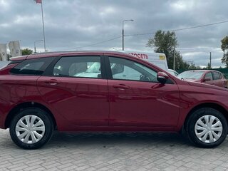 2026 Lada (ВАЗ) Vesta SW I Рестайлинг (NG), красный, 1835000 рублей, вид 5