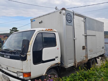 1995 Nissan Atlas, белый, 750000 рублей, вид 1