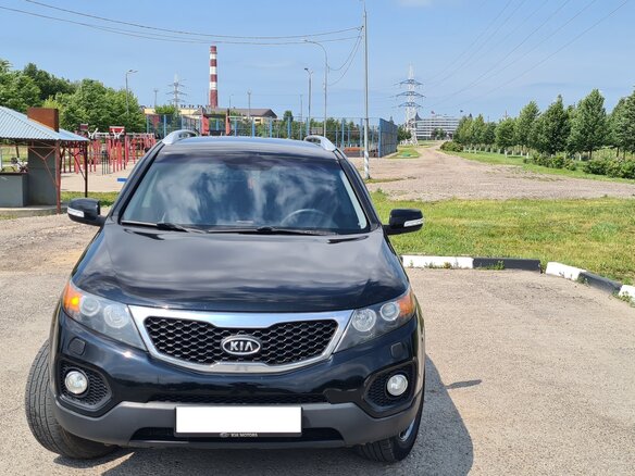 2011 Kia Sorento II, чёрный, 1300000 рублей - вид 1