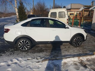 2023 Lada (ВАЗ) Vesta Cross I Рестайлинг (NG), белый, 1400000 рублей, вид 1