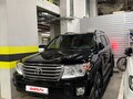 2014 Toyota Land Cruiser 200 Series Рестайлинг 1, чёрный, 4000000 рублей - вид 3