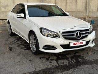 2013 Mercedes-Benz E-Класс 250 IV (W212, S212, C207) Рестайлинг, белый, 1600000 рублей, вид 2