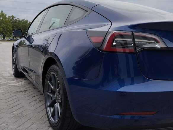 2022 Tesla Model 3 Standart Plus I, синий, 2313336 рублей - вид 6
