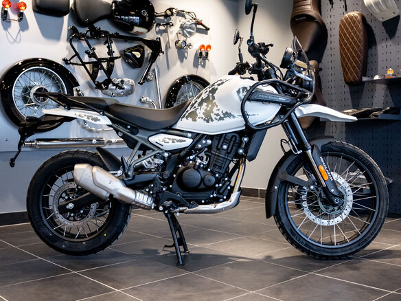 2025 Royal Enfield Himalayan, белый, 610000 рублей - вид 1