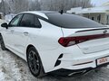 2021 Kia K5 III, белый, 3700000 рублей - вид 4
