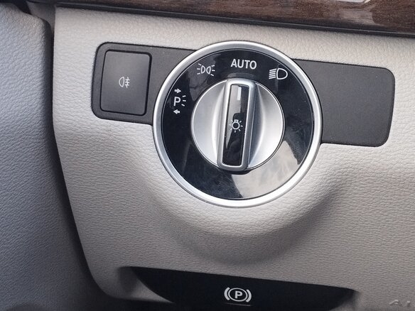 2012 Mercedes-Benz E-Класс 200 7G-Tronic IV (W212, S212, C207), белый, 1650000 рублей - вид 13