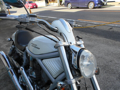 2003 Harley-Davidson V-Rod, белый, 800000 рублей, вид 5